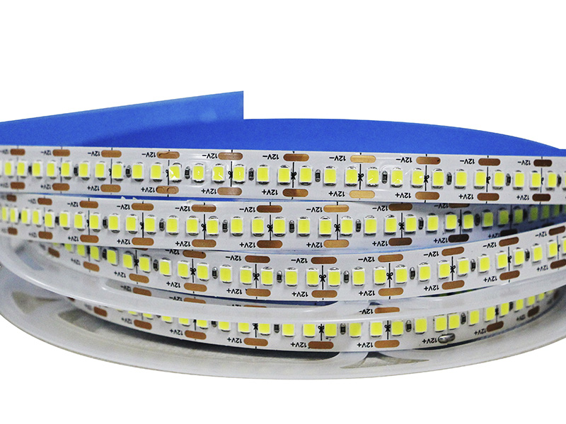 FITA LED 20W 240LEDS/M 5M 12V IP20 3000K